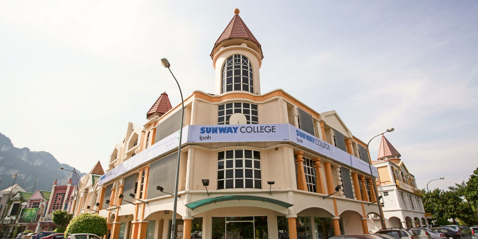 Sunway College Ipoh was established, expanding Sunway’s educational reach to Perak.